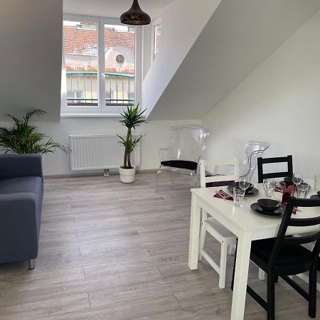 Апартаменты Dachterrasse Fuer 4 Personen Вена Экстерьер фото