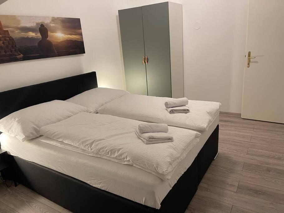 Апартаменты Dachterrasse Fuer 4 Personen Вена Экстерьер фото