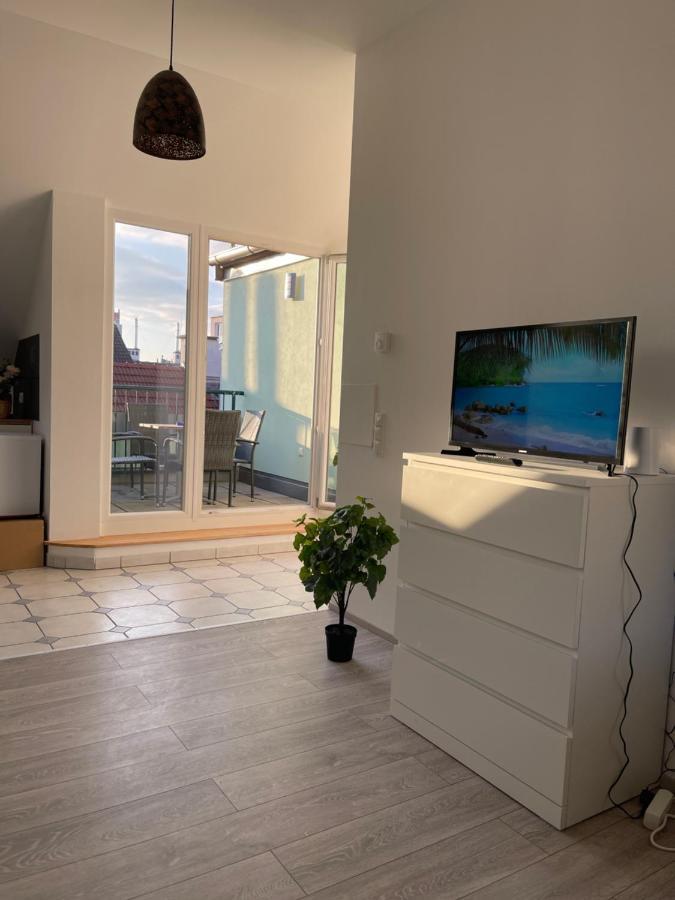 Апартаменты Dachterrasse Fuer 4 Personen Вена Экстерьер фото